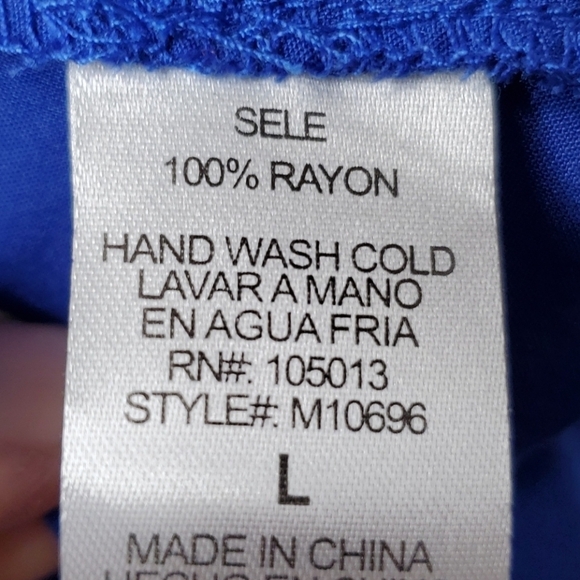 Andree by Unit Embroidered yoke Tunic Large - Picture 4 of 4